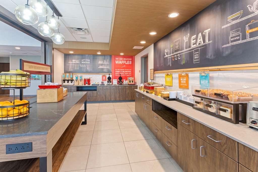 Hampton Inn & Suites Alachua I-75, Fl Restoran gambar